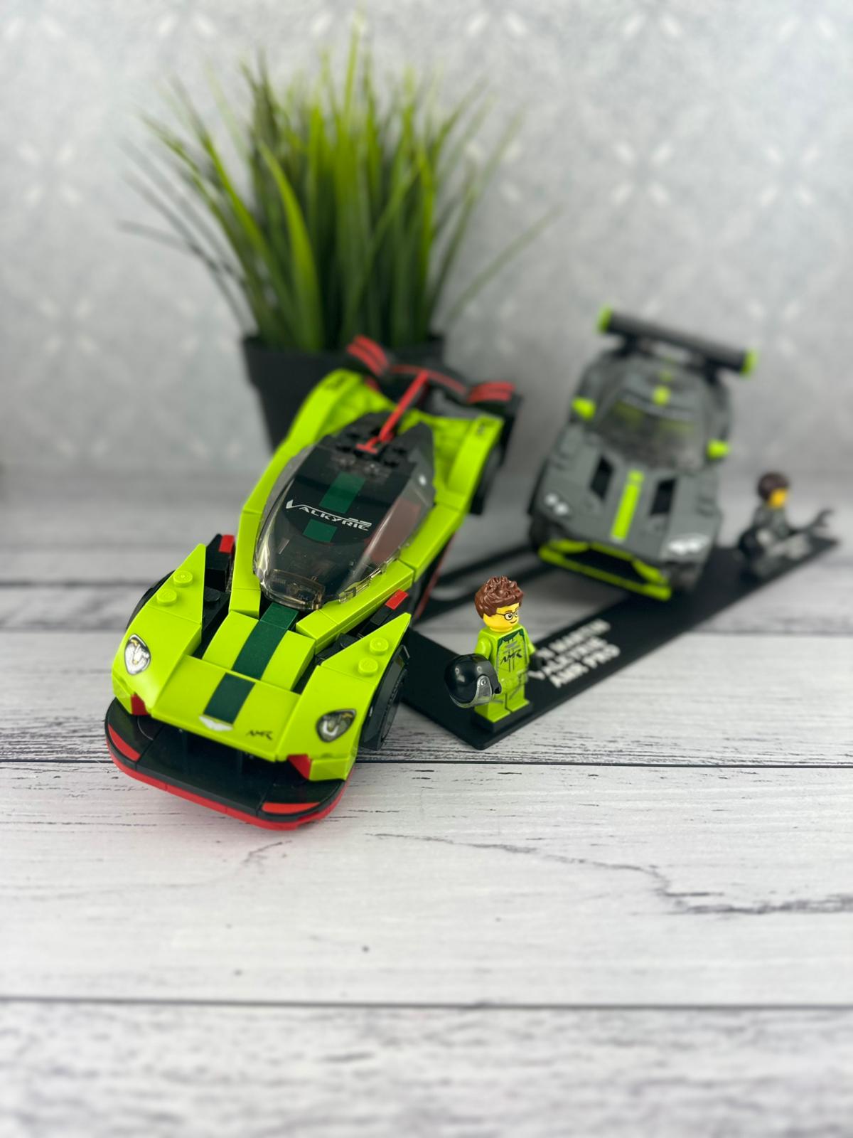 Uchwyt ścienny 3D do LEGO Technic Red Bull 42206